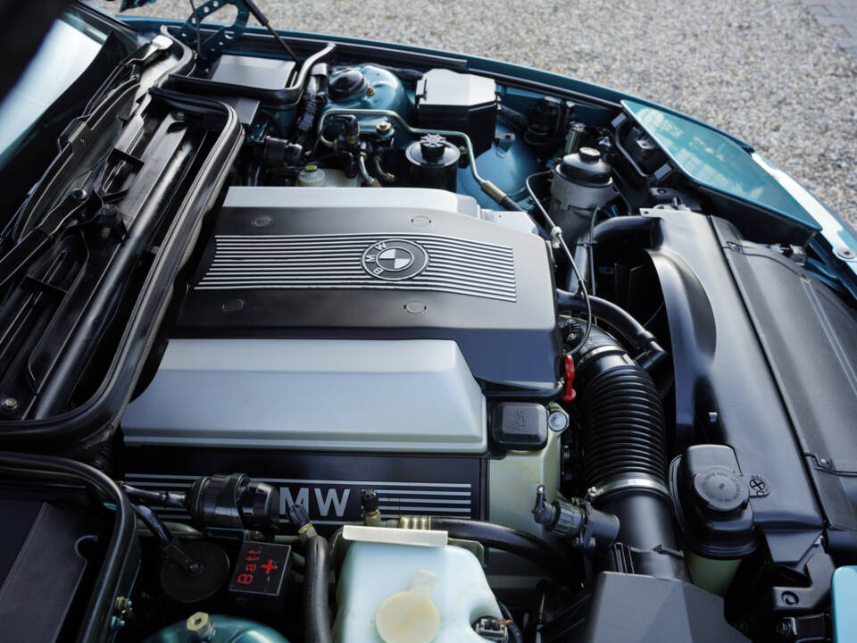 Image 12/50 of BMW 850Ci (1994)