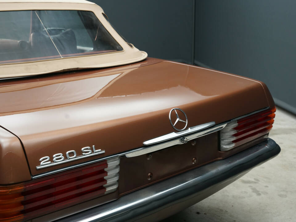 Image 32/50 of Mercedes-Benz 280 SL (1979)