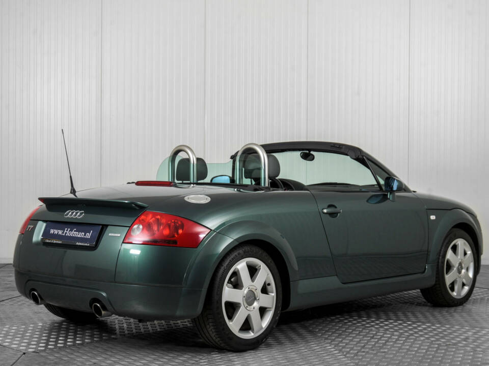 Image 2/50 of Audi TT 1.8 T quattro (2000)