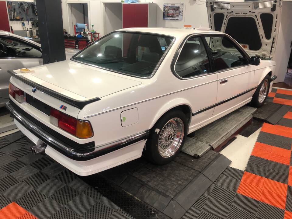 Bild 13/27 von BMW M 635 CSi (1986)