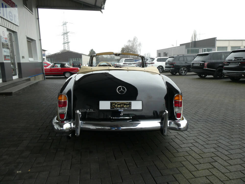 Image 5/27 of Mercedes-Benz 220 S Cabriolet (1957)