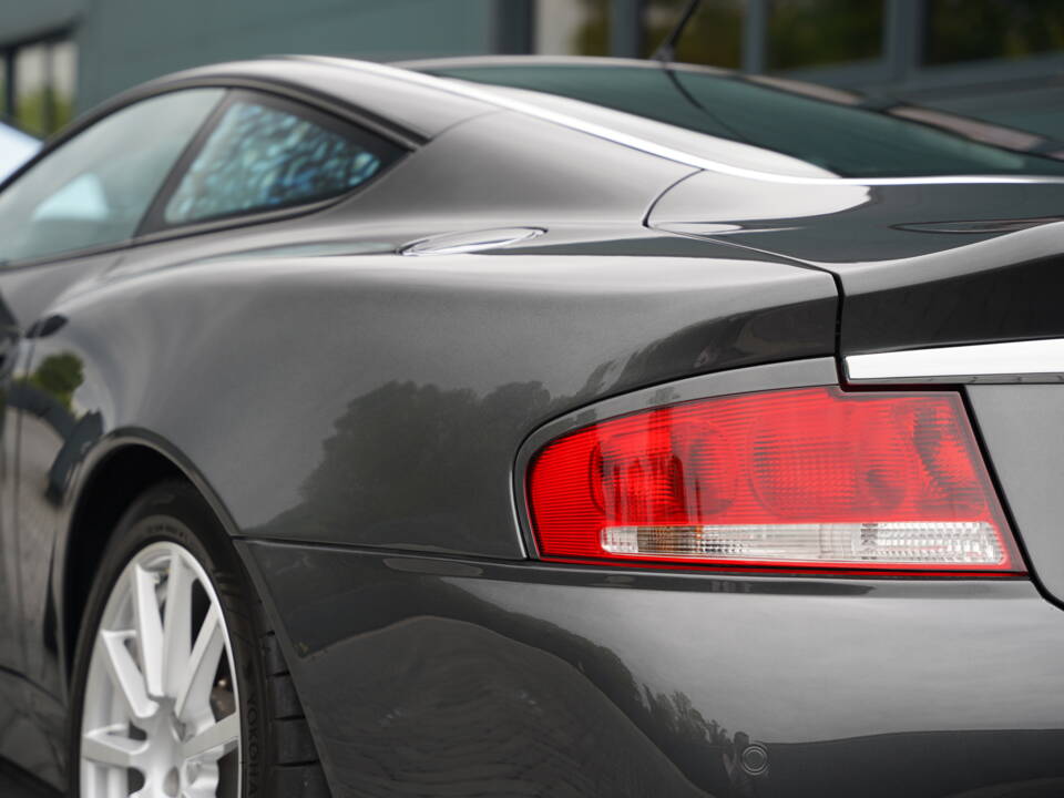 Image 45/50 of Aston Martin V12 Vanquish S (2007)