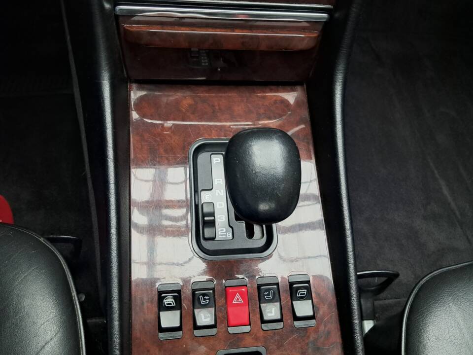 Bild 11/24 von Mercedes-Benz 420 SL (1986)