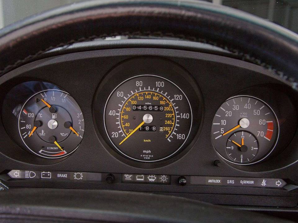 Image 20/20 of Mercedes-Benz 560 SL (1986)