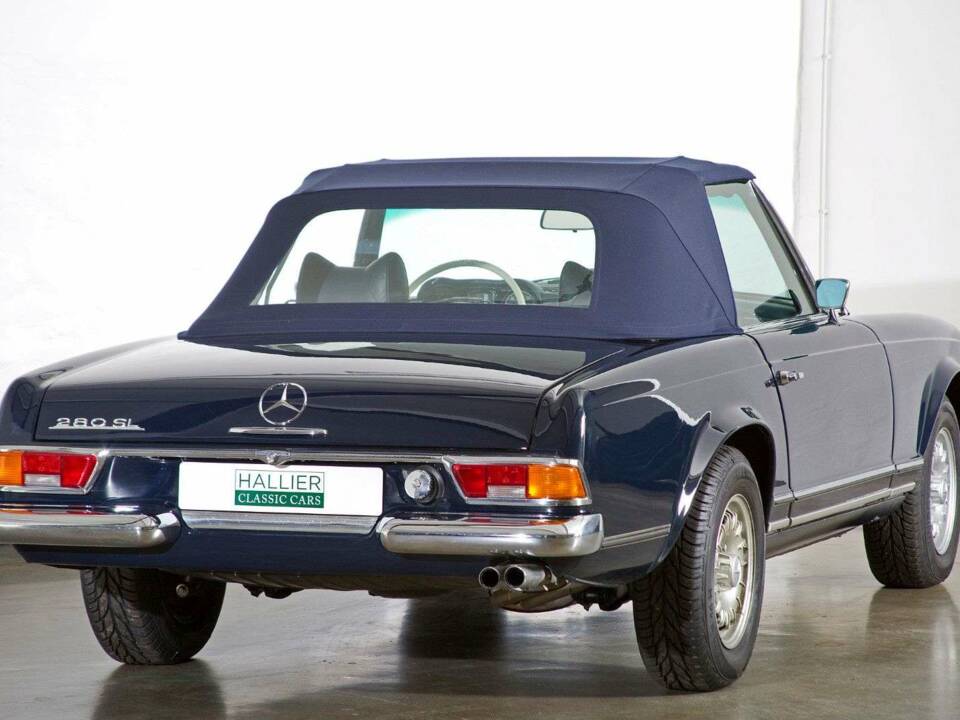 Afbeelding 12/20 van Mercedes-Benz 280 SL (1971)