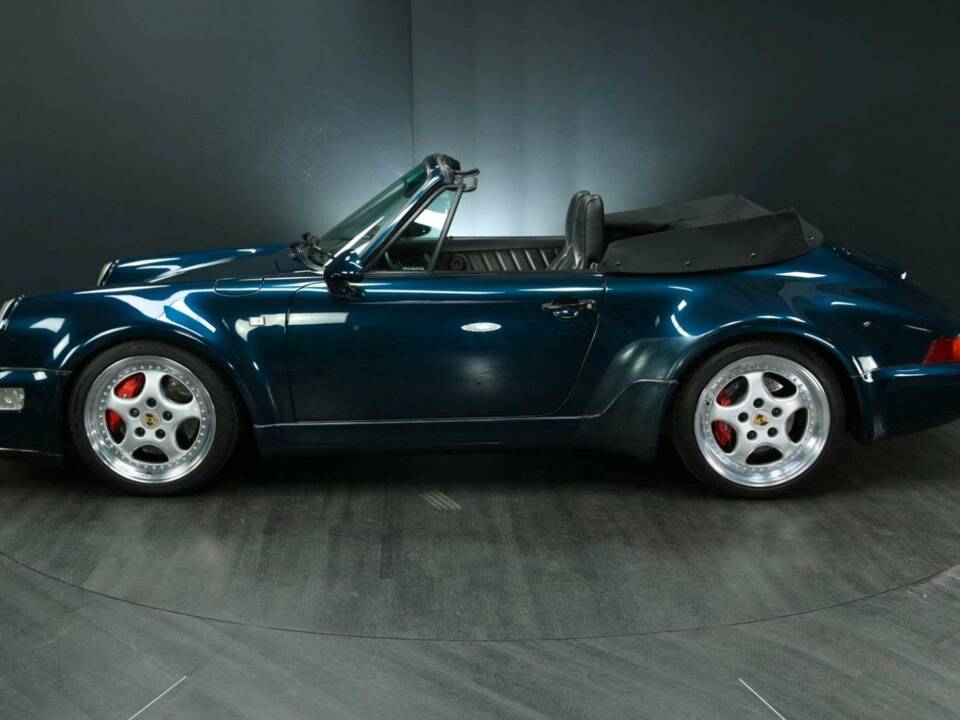 Image 8/30 of Porsche 911 Carrera 2 (WTL) (1993)