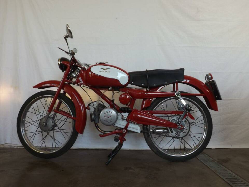 Image 42/44 of Moto Guzzi Cardellino 75 (1957)