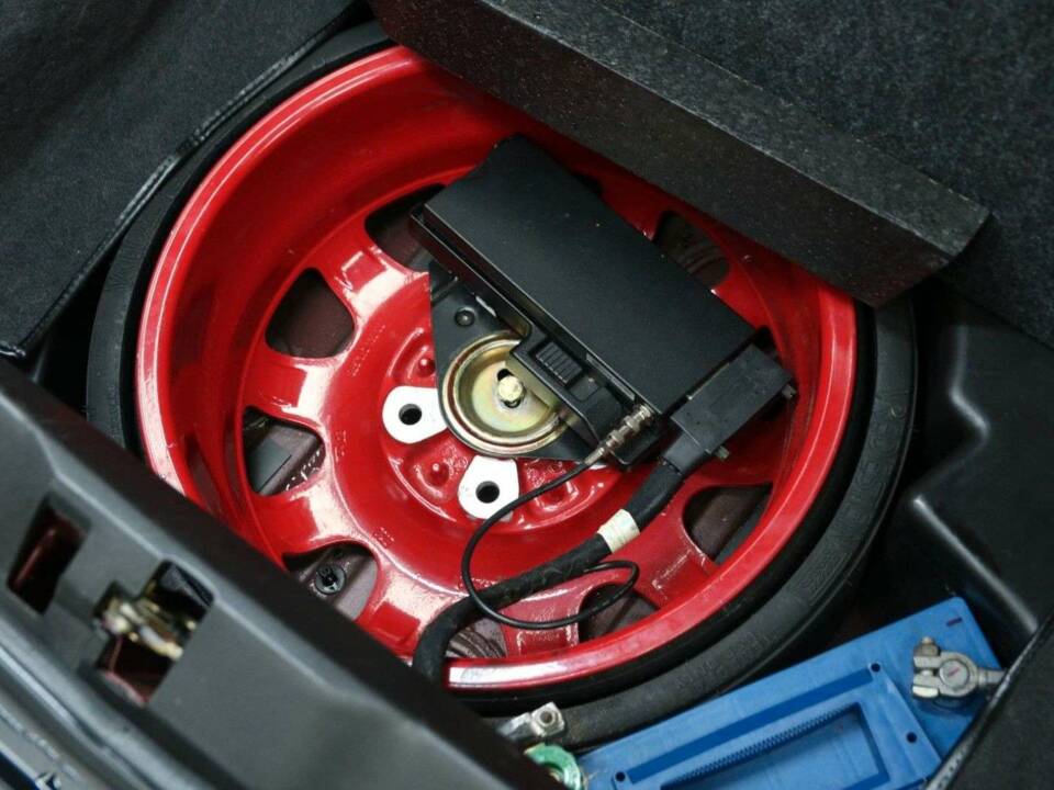 Image 39/50 de Porsche 911 Carrera 4S (1996)