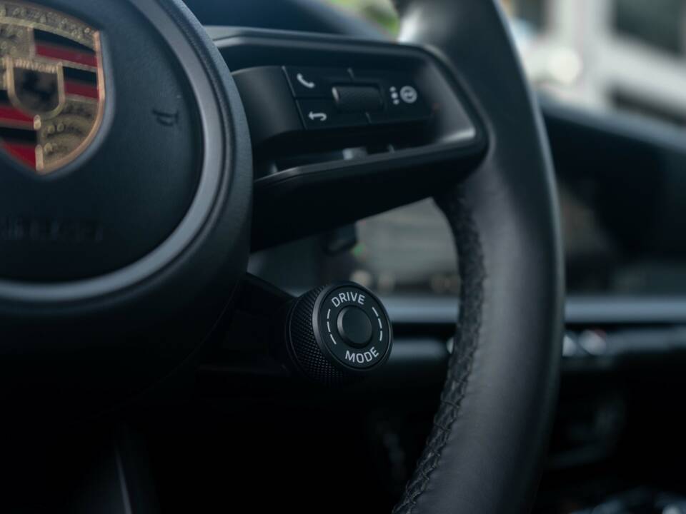 Image 9/30 of Porsche 911 Carrera (2022)