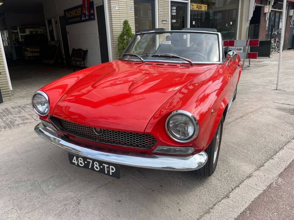 Immagine 3/9 di FIAT 124 Spider BS (1972)