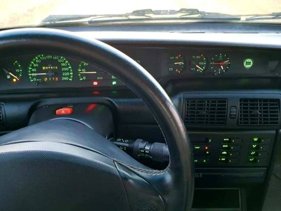 Bild 9/18 von Lancia Delta HF Turbo (1994)