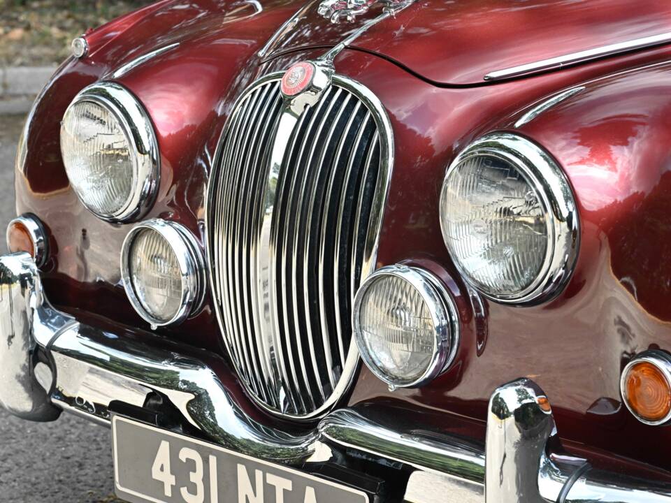 Bild 12/48 von Jaguar Mk II 3.4 (1963)