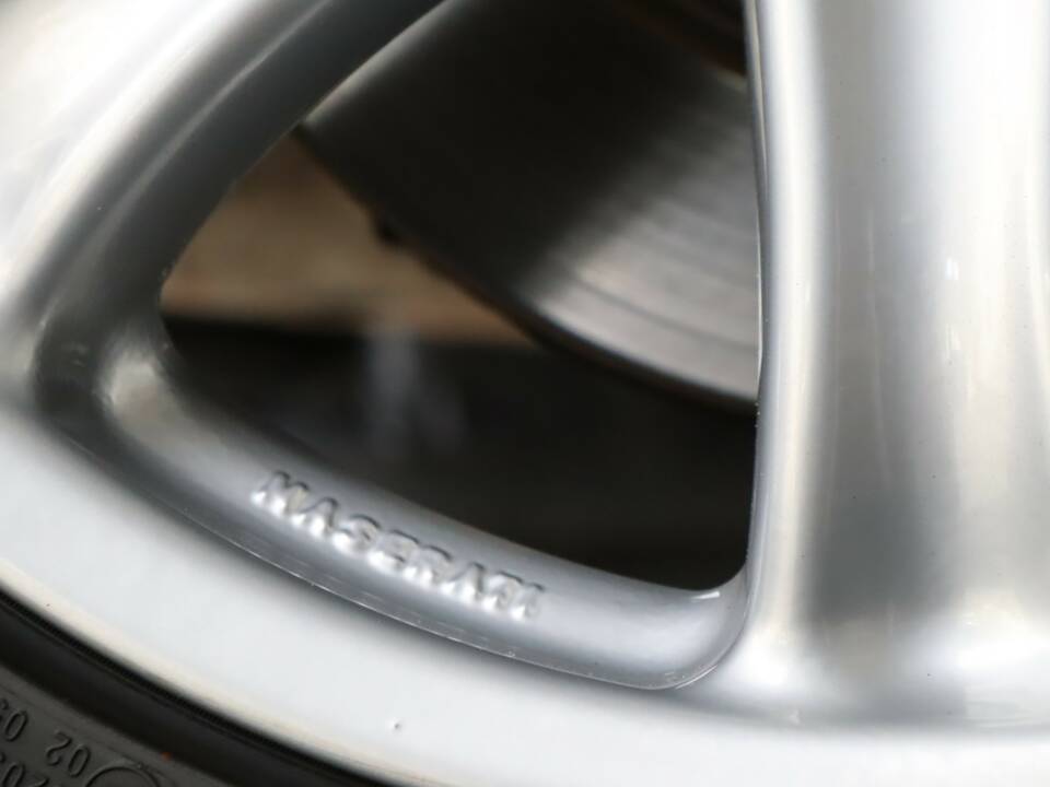 Bild 35/50 von Maserati Ghibli 2.0 (1995)