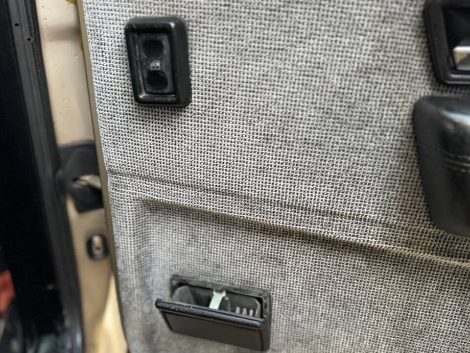 Image 44/57 of Volkswagen Passat 2.0 (1987)