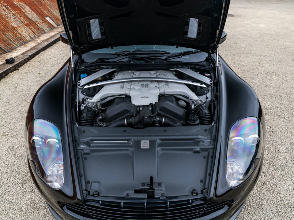 Image 31/36 of Aston Martin DBS (2008)