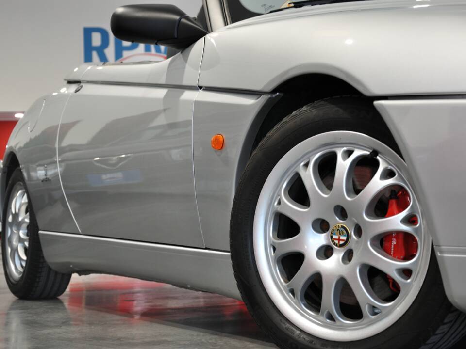 Image 8/32 of Alfa Romeo Spider 3.0 V6 24V (2002)