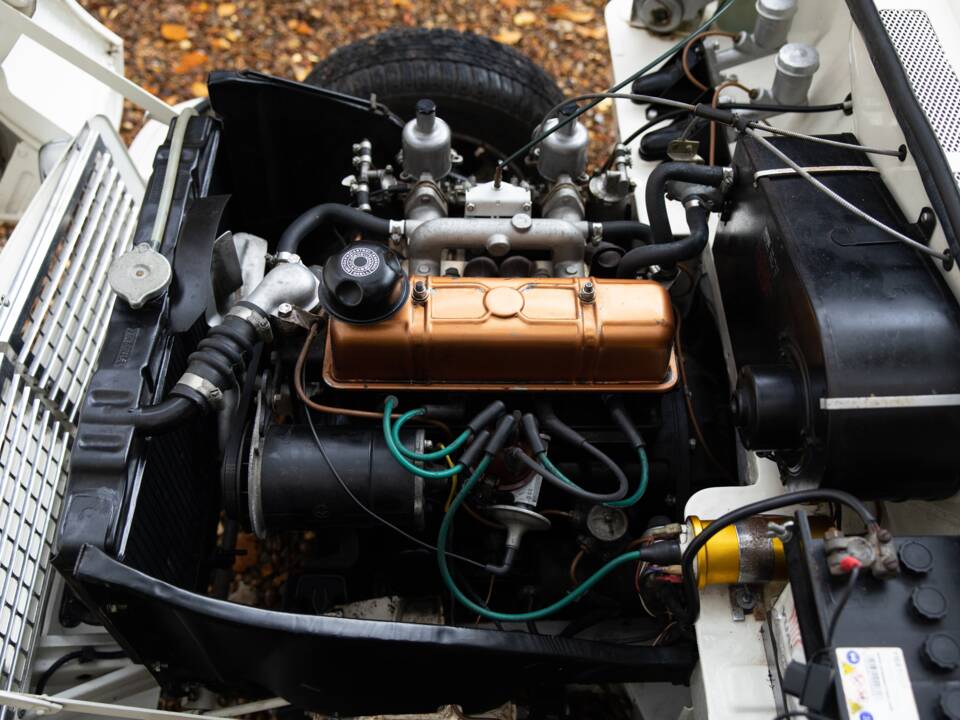 Image 48/50 of Triumph Herald 1200 (1967)