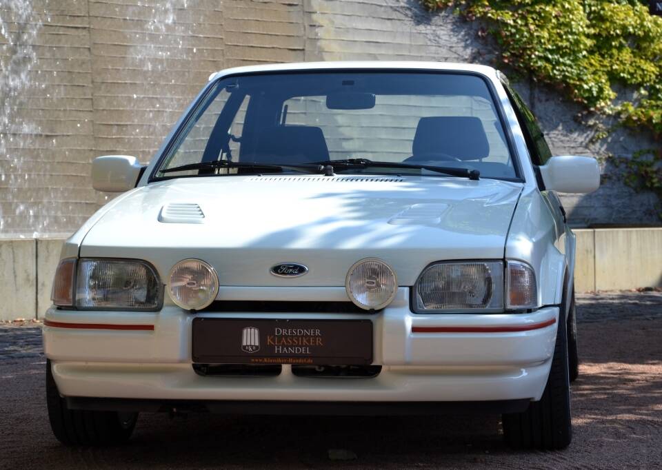 Afbeelding 3/19 van Ford Escort turbo RS (1988)