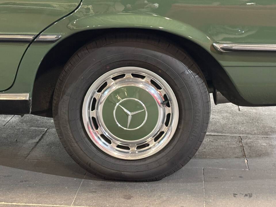Bild 12/30 von Mercedes-Benz 280 S (1973)
