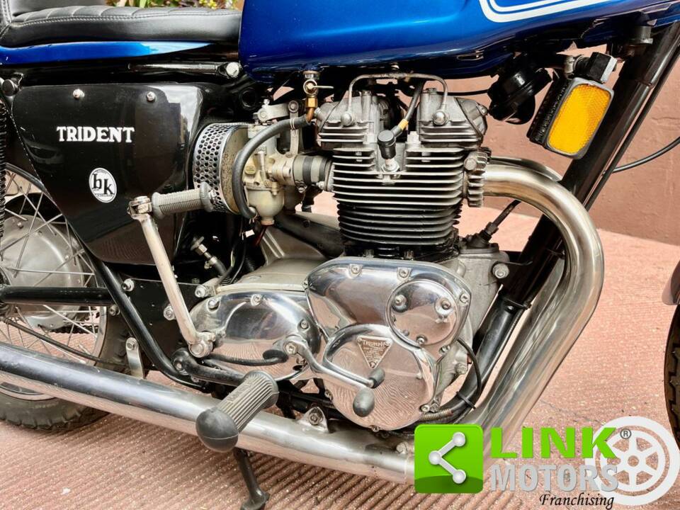 Bild 10/10 von Triumph DUMMY (1974)