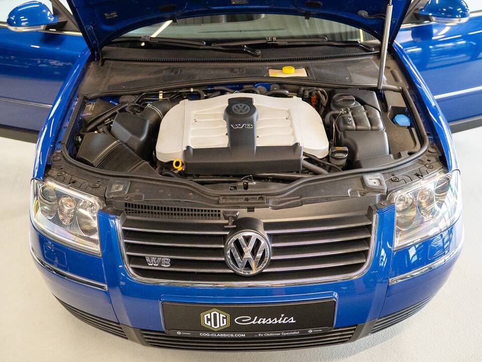Image 58/59 de Volkswagen Passat Variant 4.0 W8 (2004)