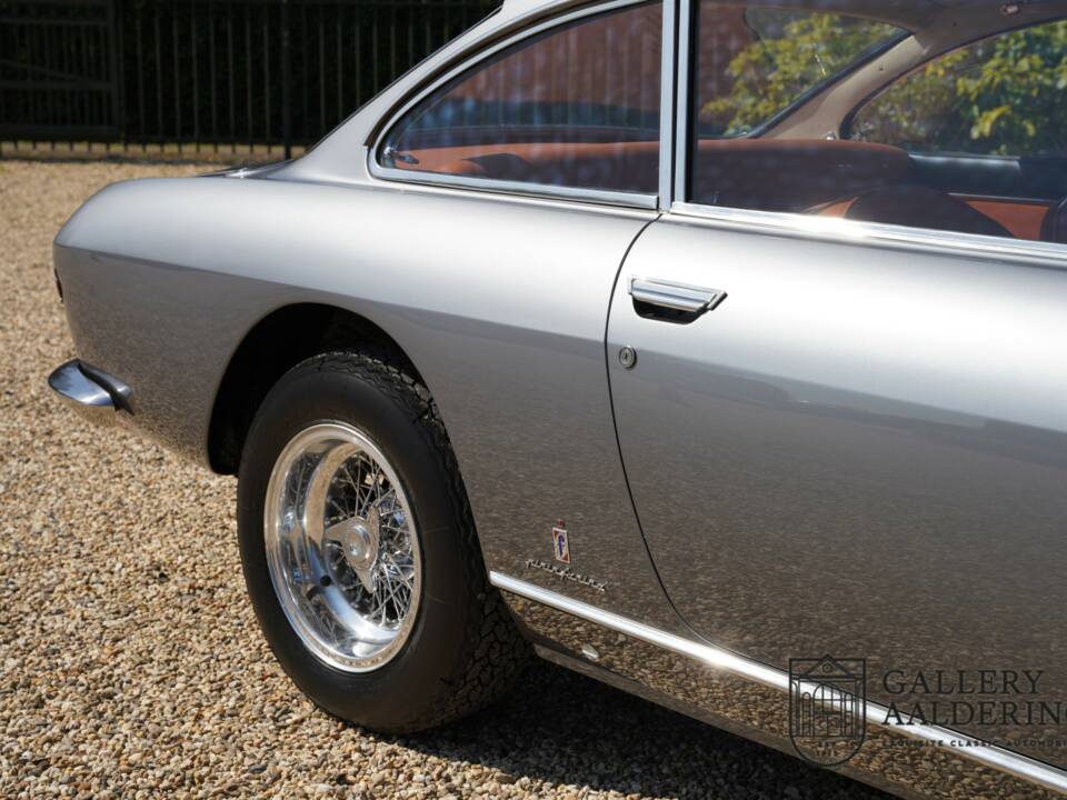 Imagen 48/50 de Ferrari 330 GT 2+2 (1965)