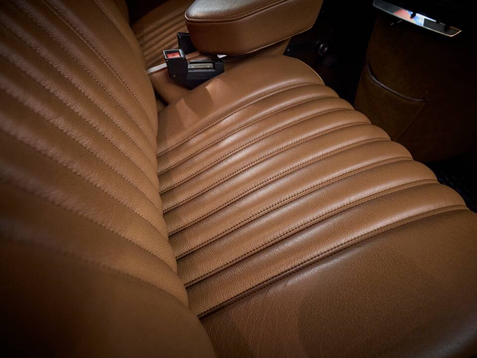 Image 45/92 of Citroën DS 23 Pallas (1975)