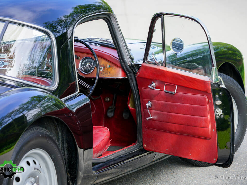 Image 4/50 de MG MGA Twin Cam (1958)