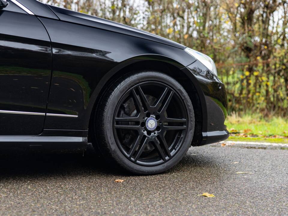 Bild 20/44 von Mercedes-Benz E 500 (2010)
