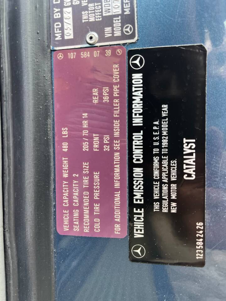 Afbeelding 40/146 van Mercedes-Benz 380 SL (1982)