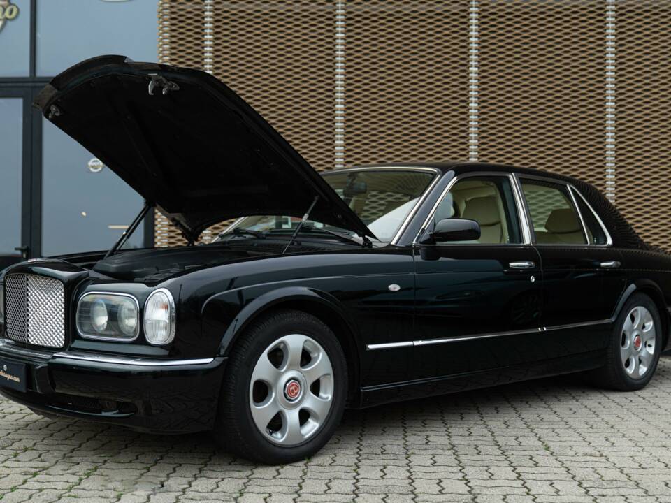 Image 33/40 of Bentley Arnage Green Label (1999)