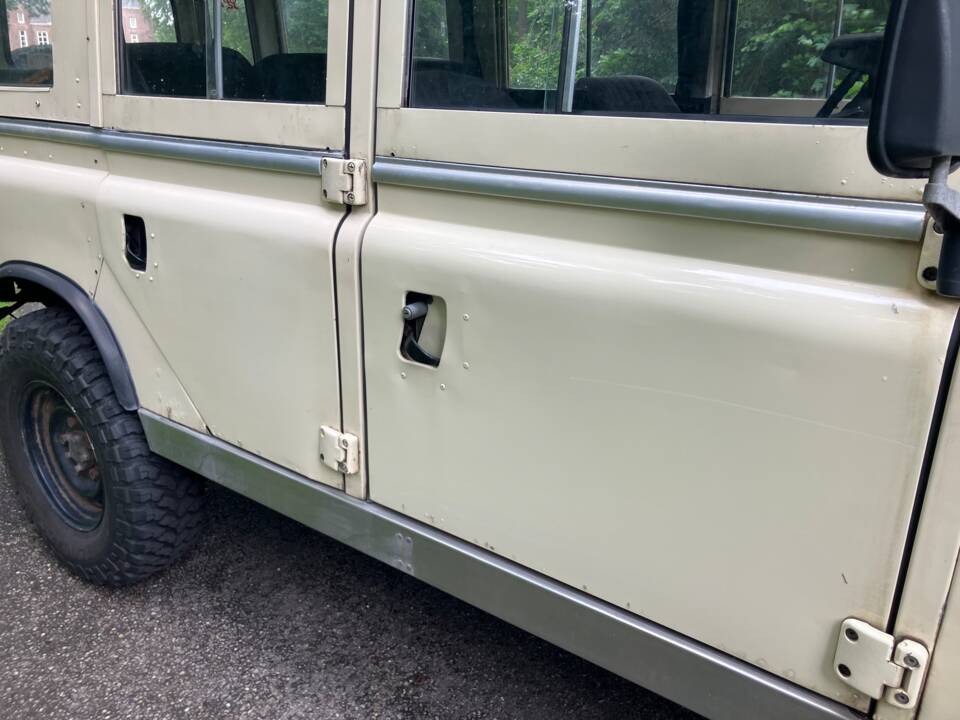 Afbeelding 12/56 van Land Rover 109 (1975)
