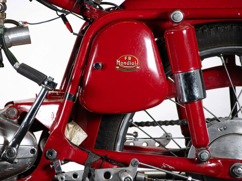 Bild 20/50 von Mondial 175 Turismo Veloce (1956)