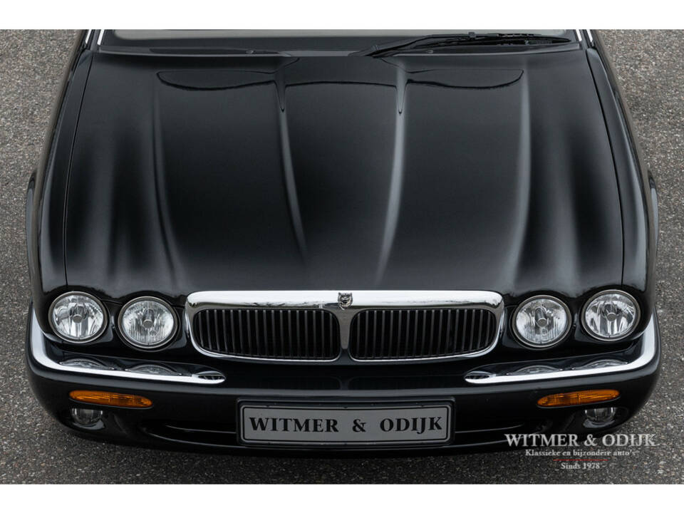 Image 25/32 of Jaguar XJ6 3.2 Executive (1997)