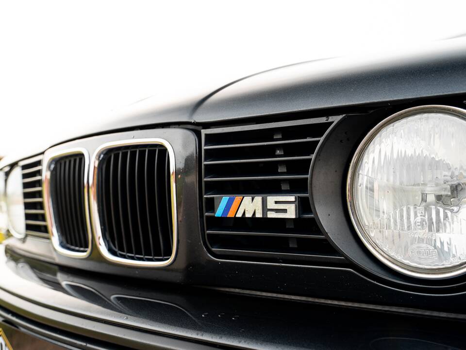 Bild 16/45 von BMW M5 (1992)