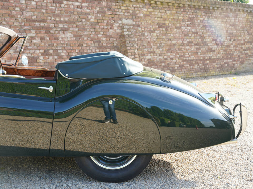 Bild 18/50 von Jaguar XK 120 SE DHC (1953)