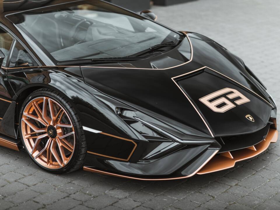 Image 3/68 of Lamborghini Sián FKP 37 (2021)