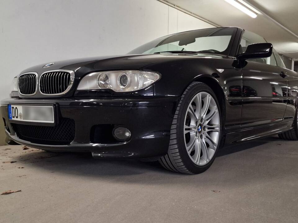 Immagine 1/61 di BMW 330Ci (2004)