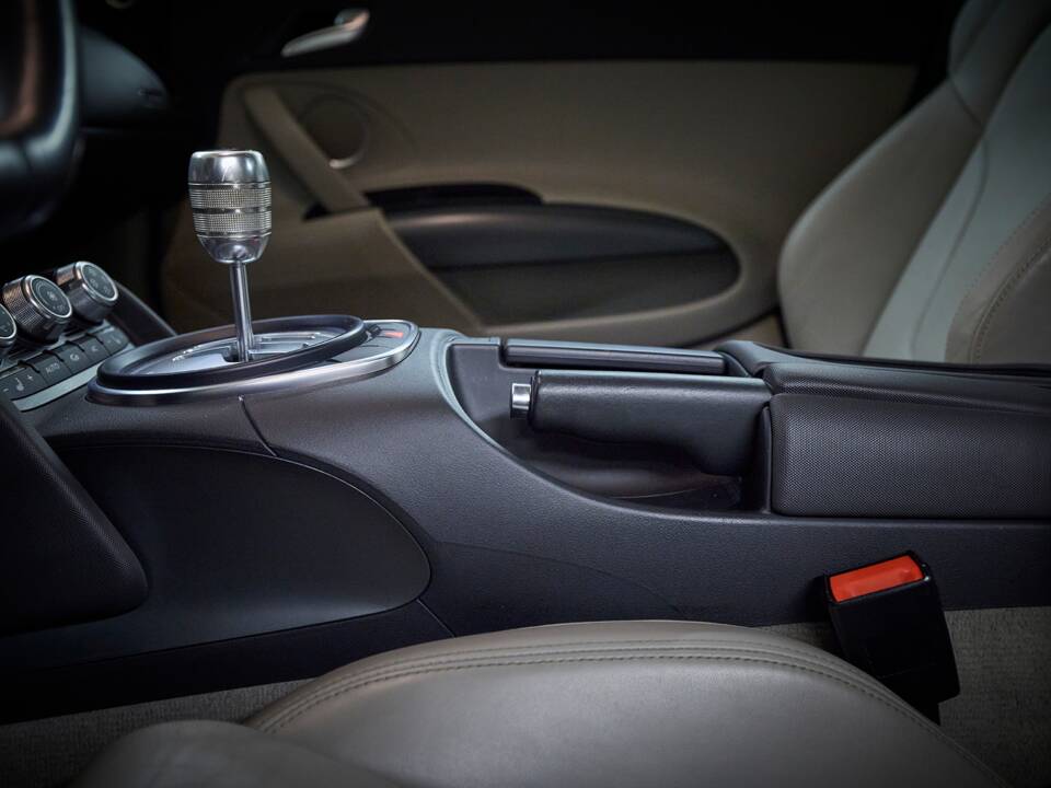 Immagine 68/96 di Audi R8 (2008)