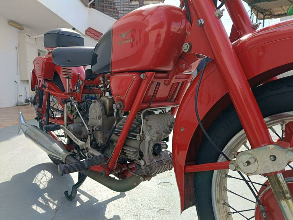 Afbeelding 42/42 van Moto Guzzi DUMMY (1960)