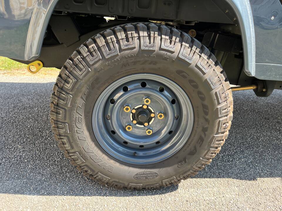 Bild 75/100 von Land Rover Defender 110 (2014)