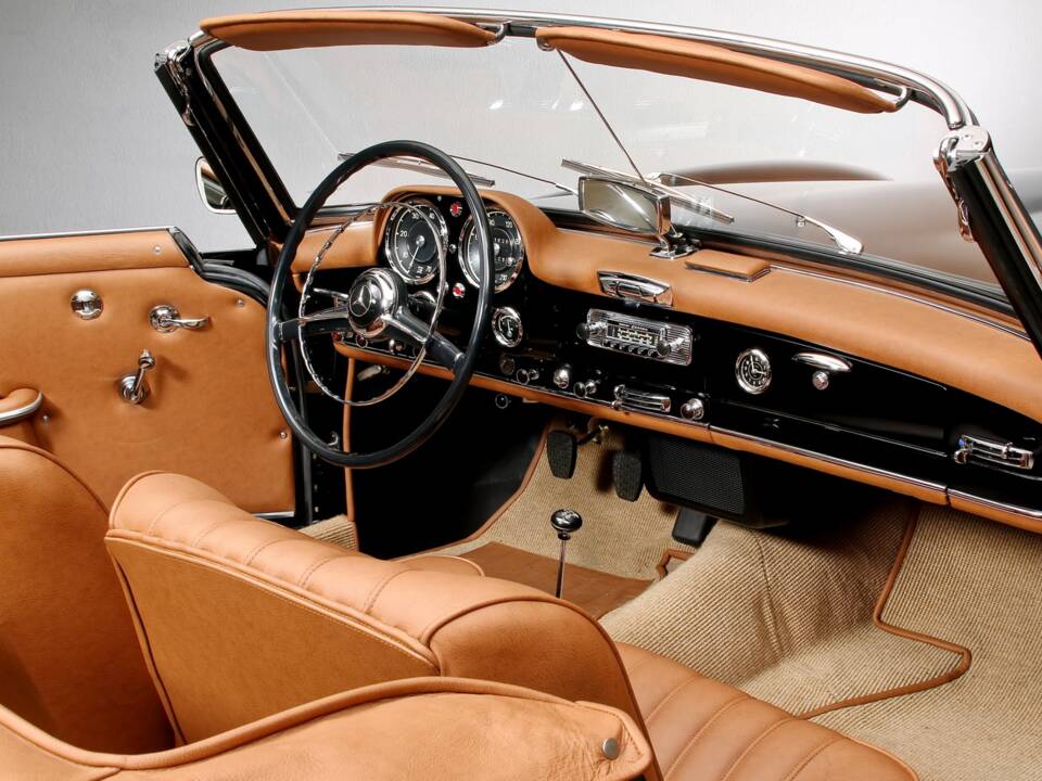 Afbeelding 14/27 van Mercedes-Benz 190 SL (1960)