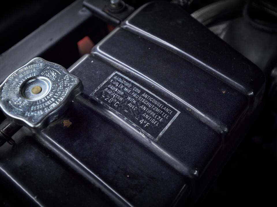 Bild 83/86 von Ferrari 308 GTSi (1982)