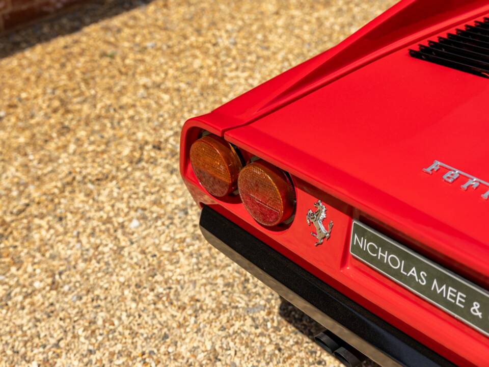 Afbeelding 33/44 van Ferrari 308 GTB Quattrovalvole (1984)