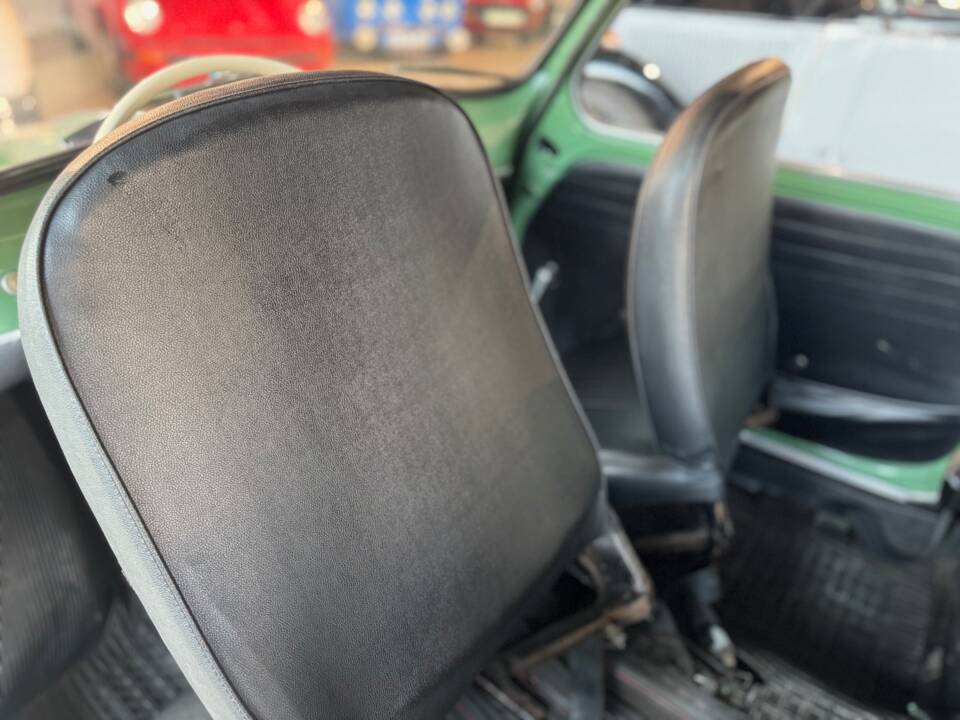 Immagine 29/36 di SEAT 600 D (1966)