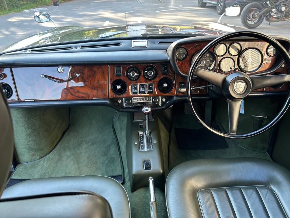 Image 14/34 of Bristol 411 Mk. I (1970)