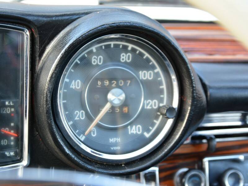 Bild 26/50 von Mercedes-Benz 280 SE 3,5 (1971)