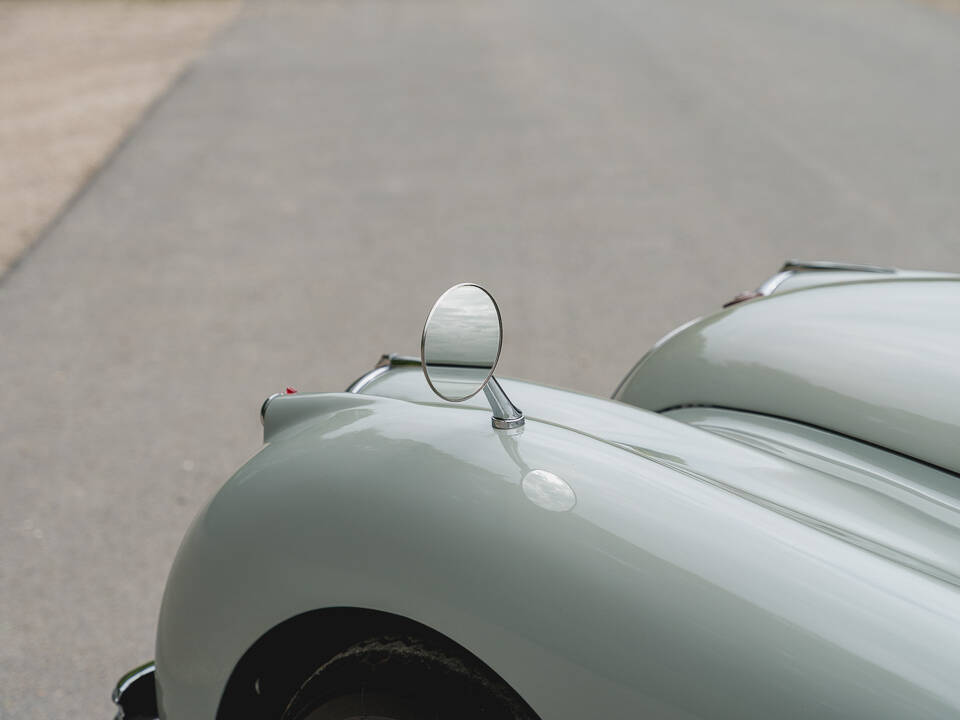 Imagen 40/52 de Jaguar XK 120 DHC (1953)