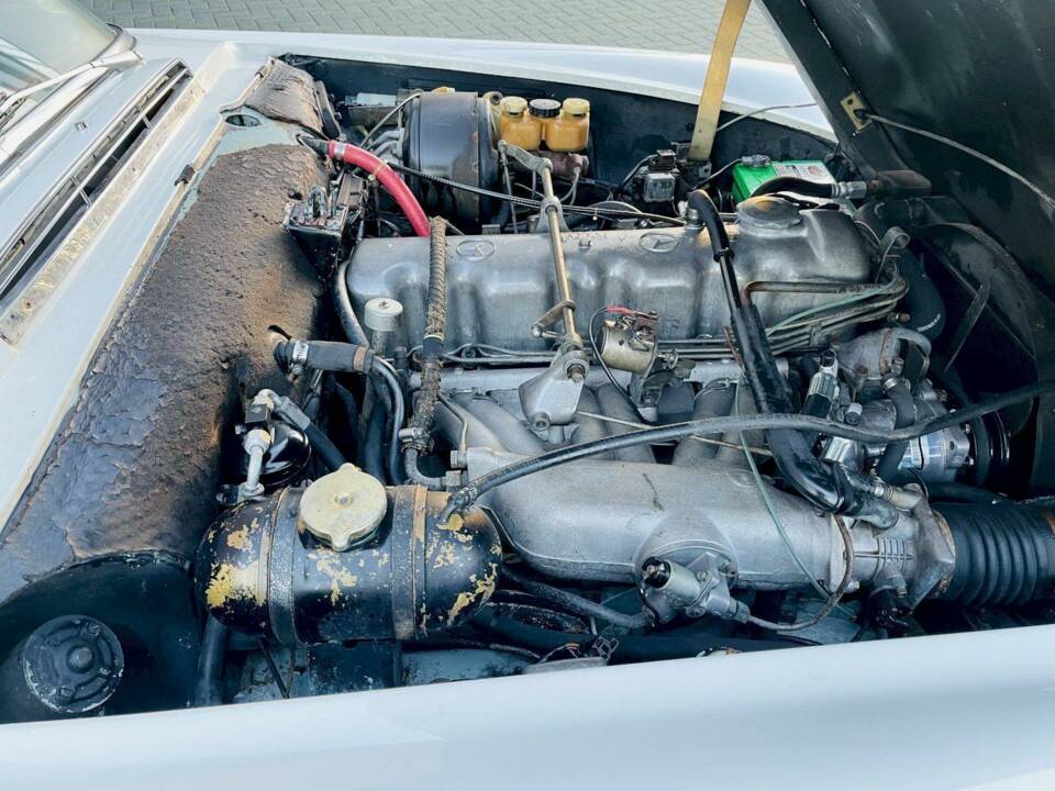 Bild 26/36 von Mercedes-Benz 280 SL (1969)