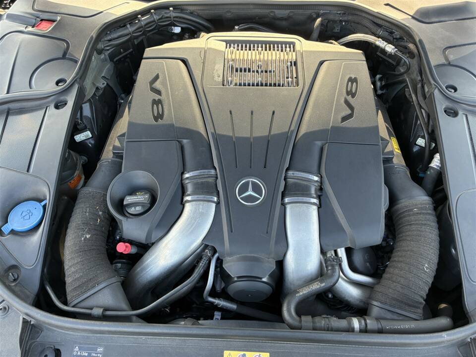 Bild 39/43 von Mercedes-Benz Maybach S 500 (2015)
